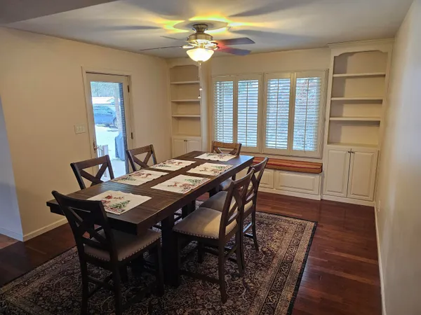 $387,900 | 11815 North Lake Side Drive, Jerome, MI 49249