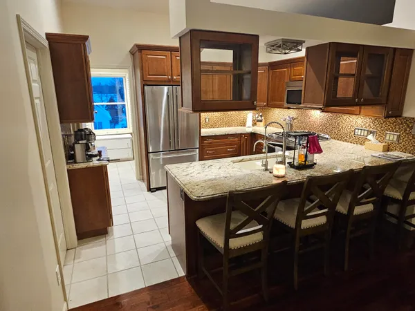 $387,900 | 11815 North Lake Side Drive, Jerome, MI 49249