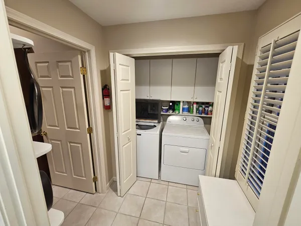 $387,900 | 11815 North Lake Side Drive, Jerome, MI 49249