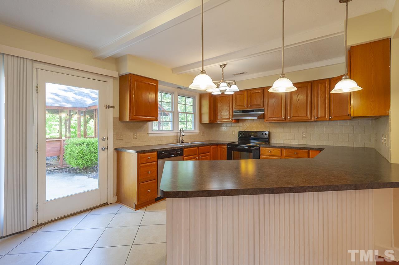 1409 Kennon Road Garner, NC 27529 - Photo 8 of 18 Gallery Image 8