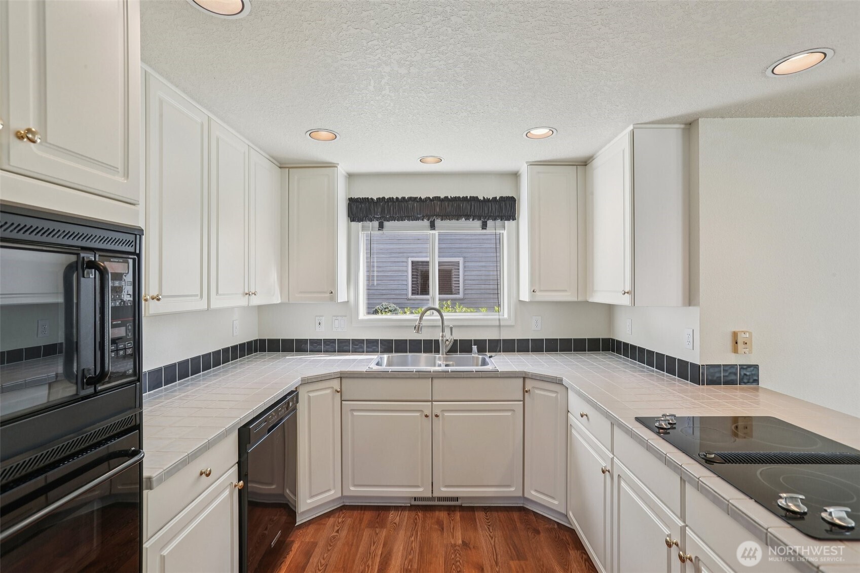 15917 Northeast Union Road, Unit 94 Ridgefield, WA 98642 - Photo 15 of 39 Gallery Image 15