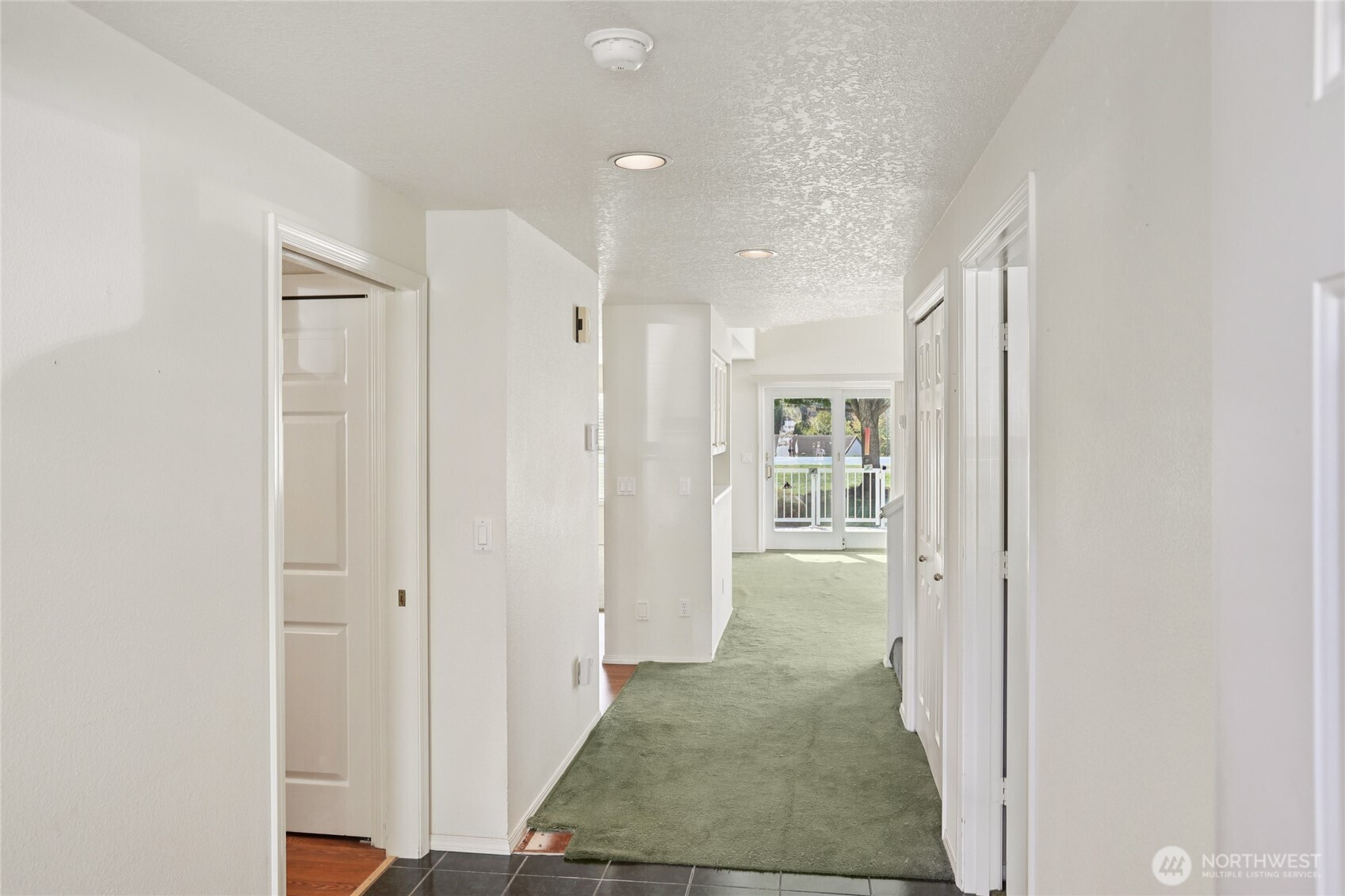 15917 Northeast Union Road, Unit 94 Ridgefield, WA 98642 - Photo 5 of 39 Gallery Image 5