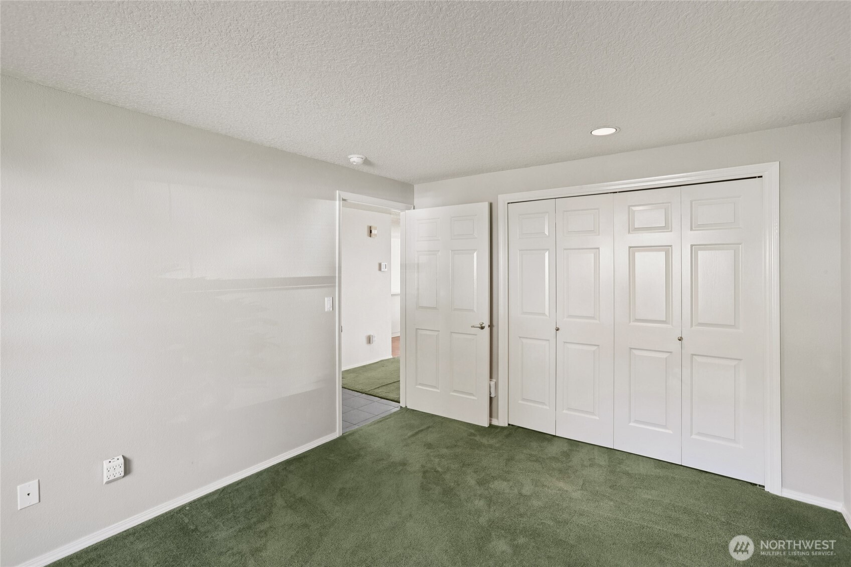 15917 Northeast Union Road, Unit 94 Ridgefield, WA 98642 - Photo 7 of 39 Gallery Image 7