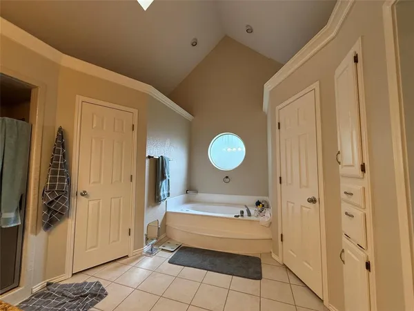 $3,295 | 500 Evergreen Drive, Hurst, TX 76054