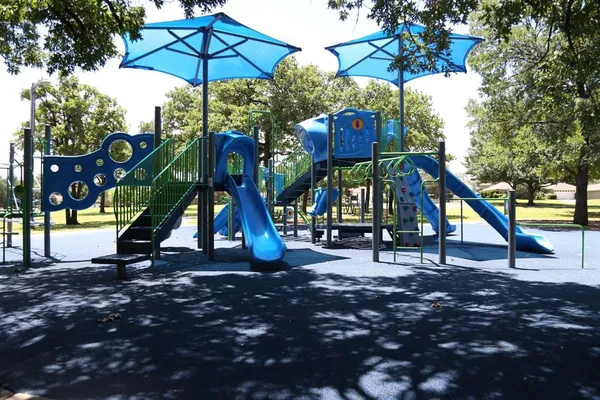 $3,295 | 500 Evergreen Drive, Hurst, TX 76054