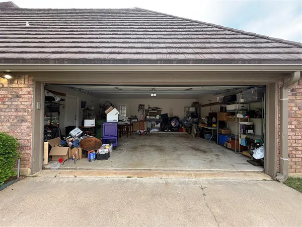 $3,295 | 500 Evergreen Drive, Hurst, TX 76054