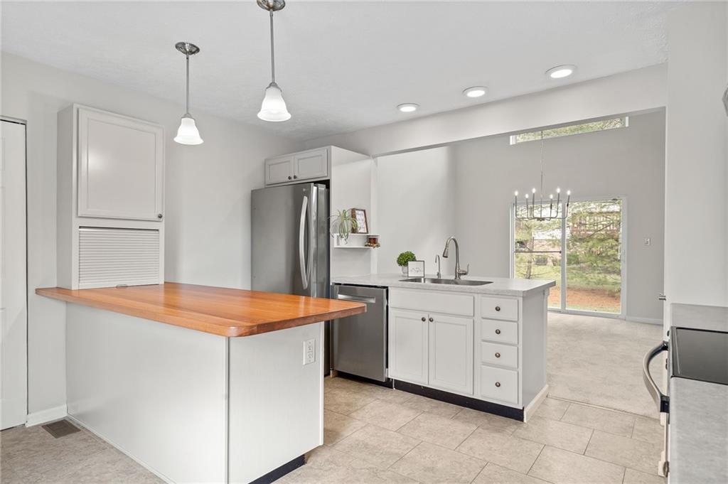 1157 Old Farm Road Lawrence, PA 15055 - Photo 13 of 34 Gallery Image 13