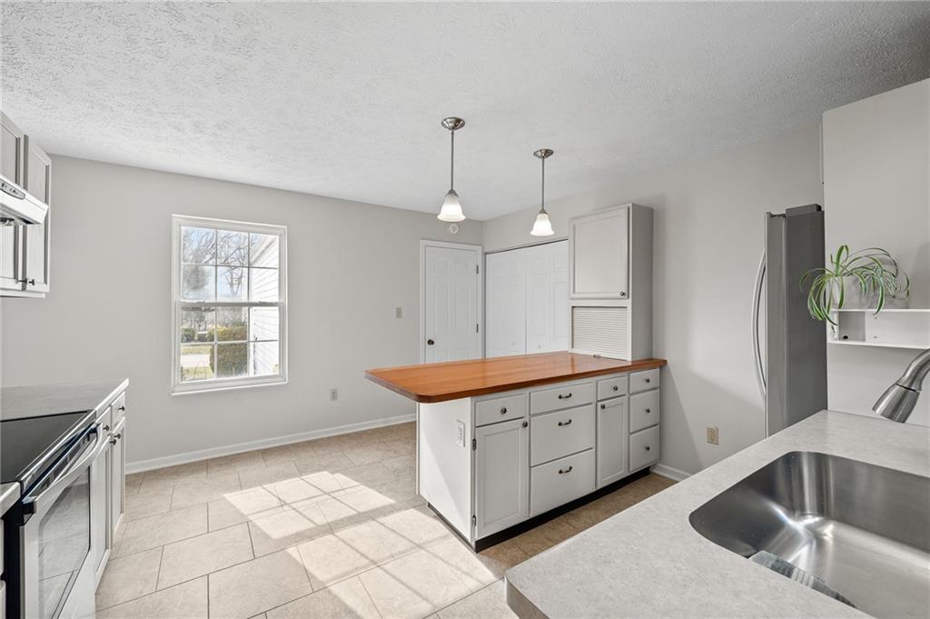 1157 Old Farm Road Lawrence, PA 15055 - Photo 15 of 34 Gallery Image 15