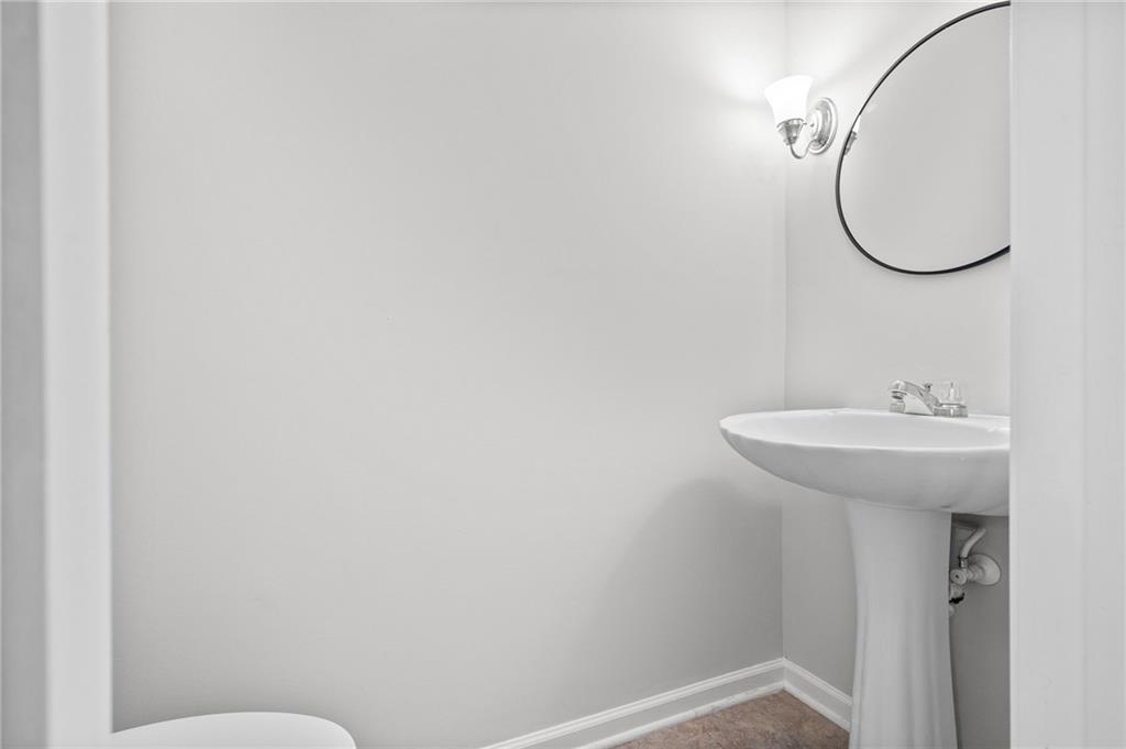 1157 Old Farm Road Lawrence, PA 15055 - Photo 23 of 34 Gallery Image 23