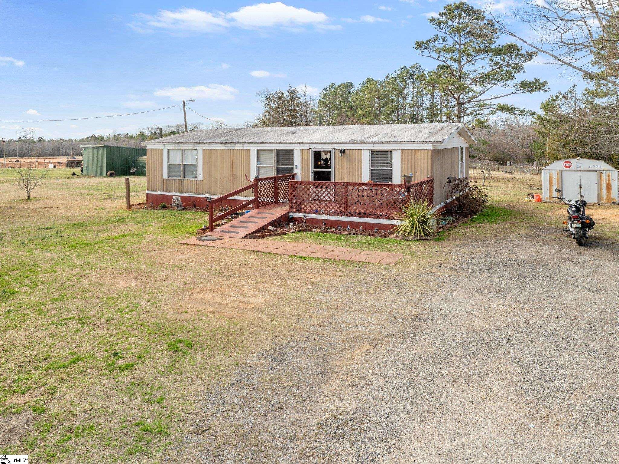 174 State Rd S-30-40 Gray Court, SC 29645 - Photo 8 of 42 Gallery Image 8