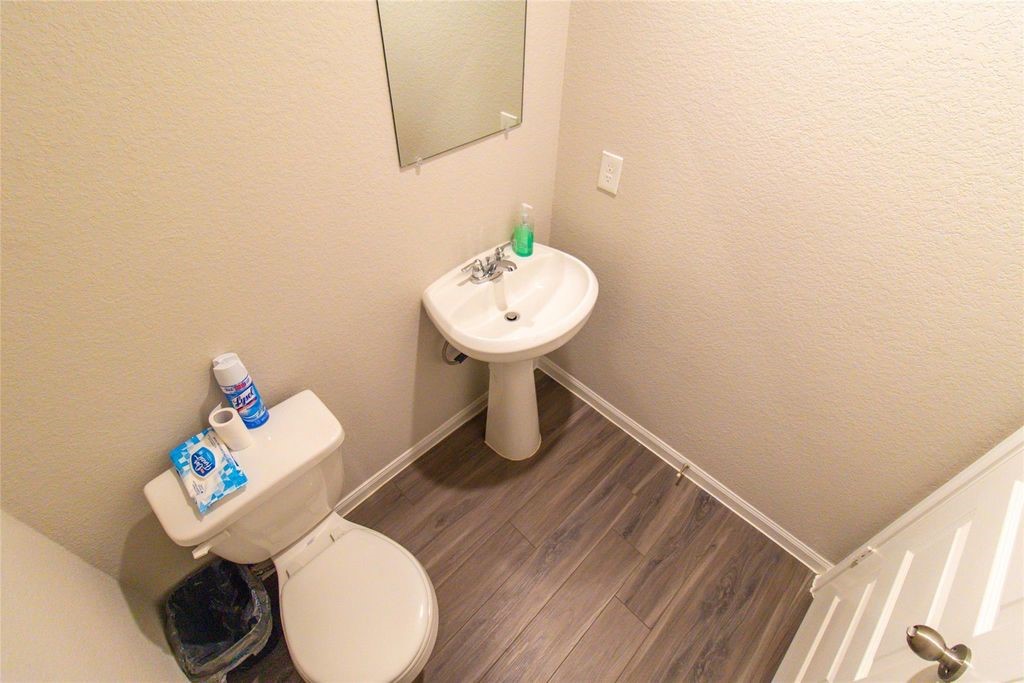 2221 Middle Rdg Drive Conroe, TX 77301 - Photo 16 of 47