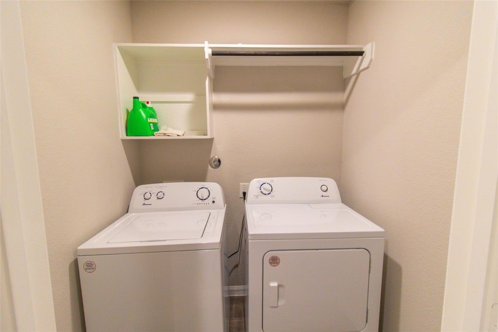 2221 Middle Rdg Drive Conroe, TX 77301 - Photo 19 of 47