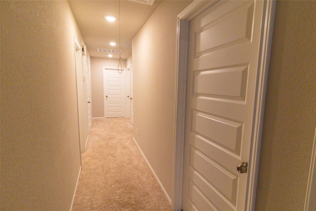 2221 Middle Rdg Drive Conroe, TX 77301 - Photo 20 of 47