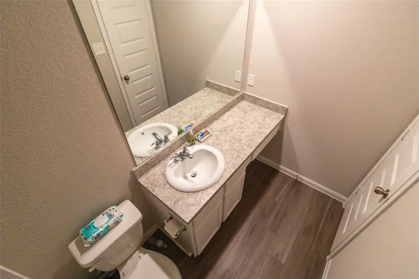 $2,200 | 2221 Middle Rdg Drive, Conroe, TX 77301