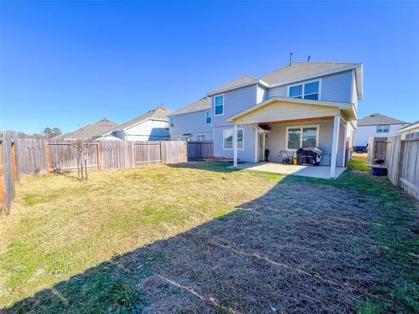 $2,200 | 2221 Middle Rdg Drive, Conroe, TX 77301