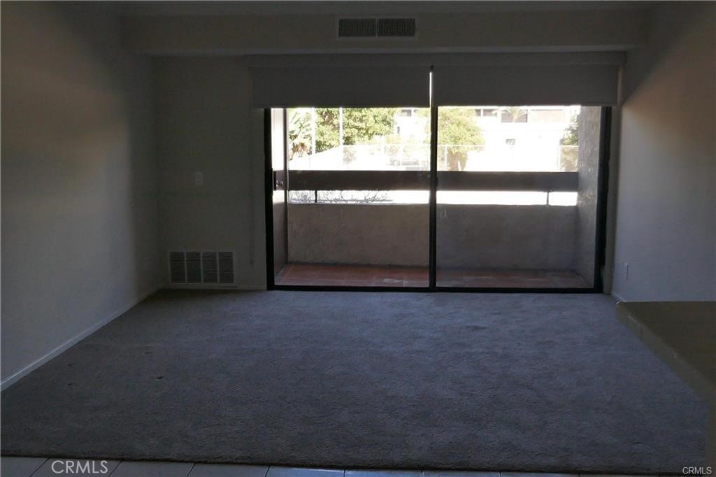700 West 3rd Street, Unit B206 Santa Ana, CA 92701 - Photo 4 of 11