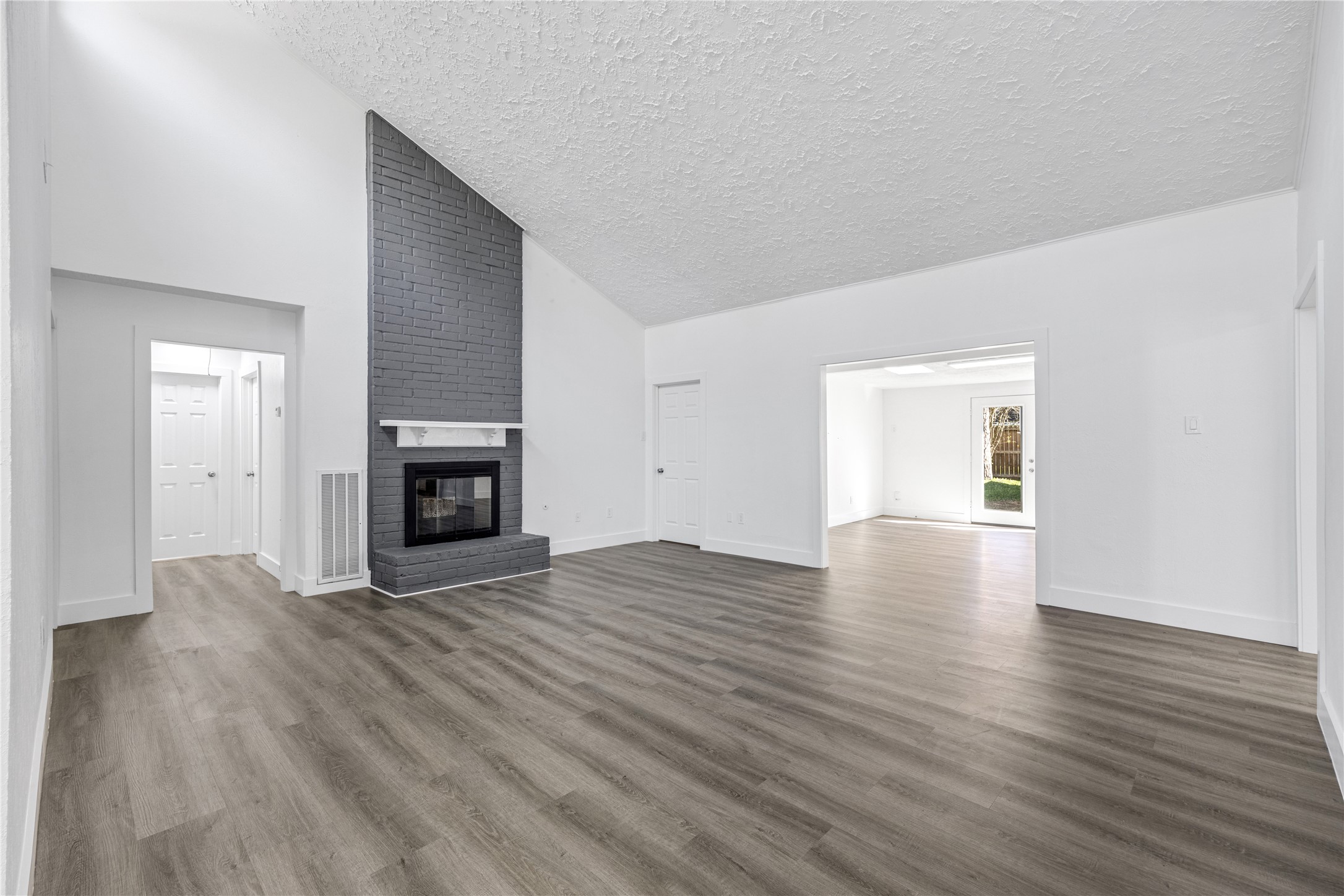 16402 Lobo Lane Spring, TX 77379 - Photo 10 of 35