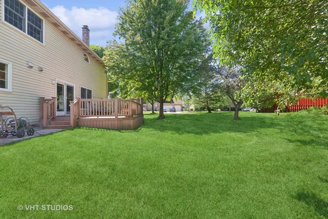 $825,000 | 929 Rosewood Avenue East, Naperville, IL 60563