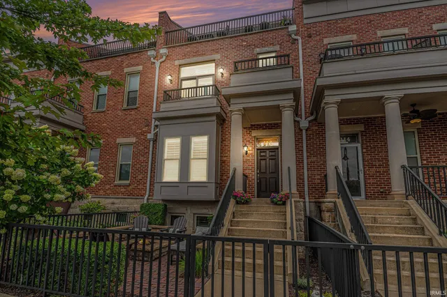 $749,900 | 112 South Niles Avenue, South Bend, IN 46617