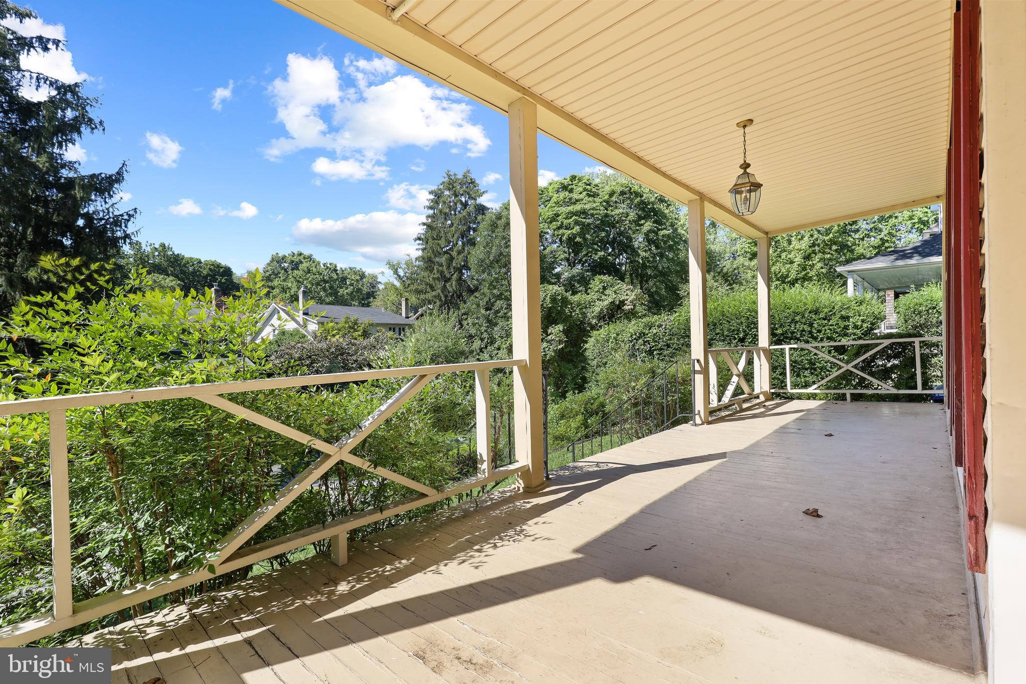 632 Deepdene Road Baltimore, MD 21210 - Photo 3 of 32 Front Porch