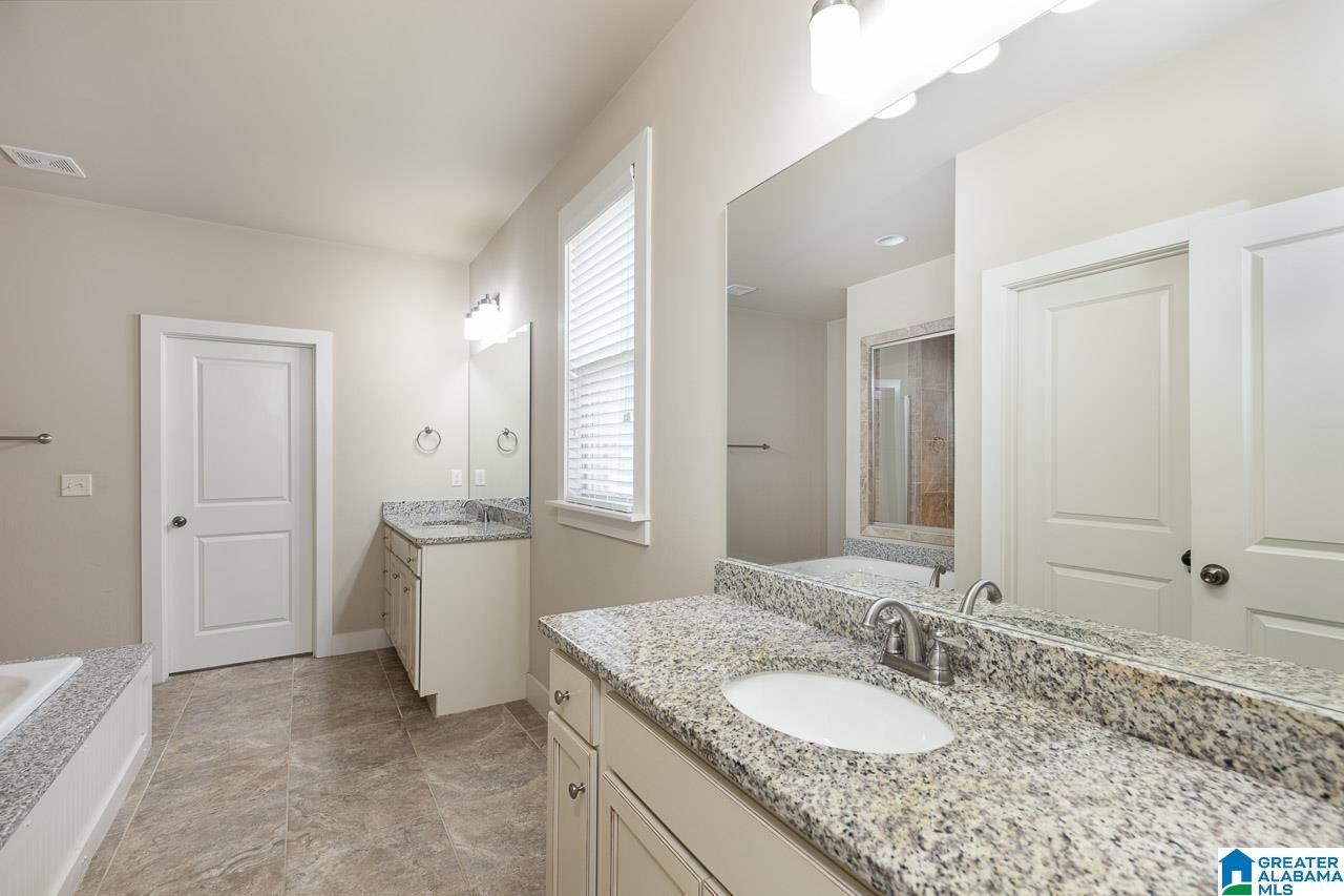 1065 Evan Circle Chelsea, AL 35043 - Photo 17 of 35