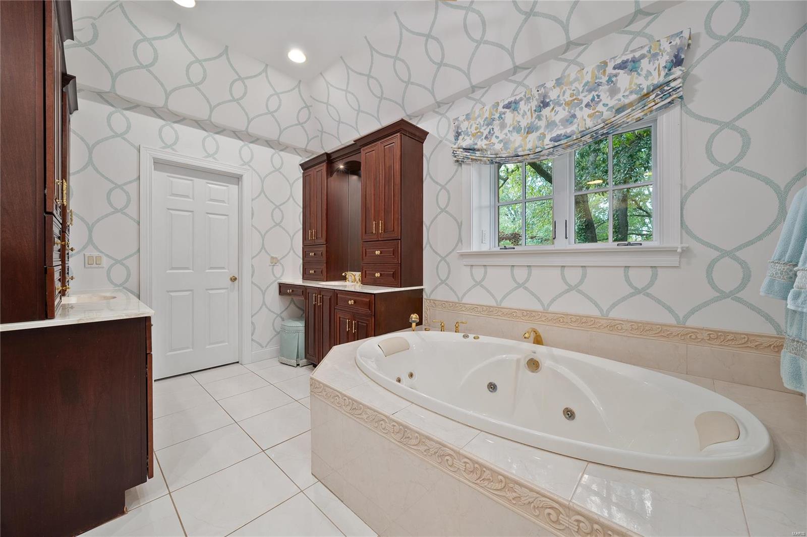 116 Pillar Lane Creve Coeur, MO 63141 - Photo 25 of 63