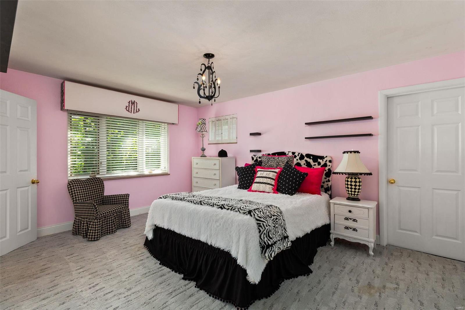 116 Pillar Lane Creve Coeur, MO 63141 - Photo 29 of 63
