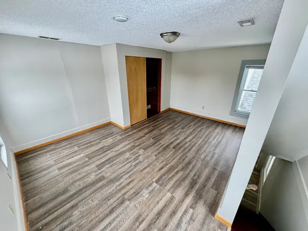 $2,300 | 30556 Lanan Road, Kingston, IL 60145