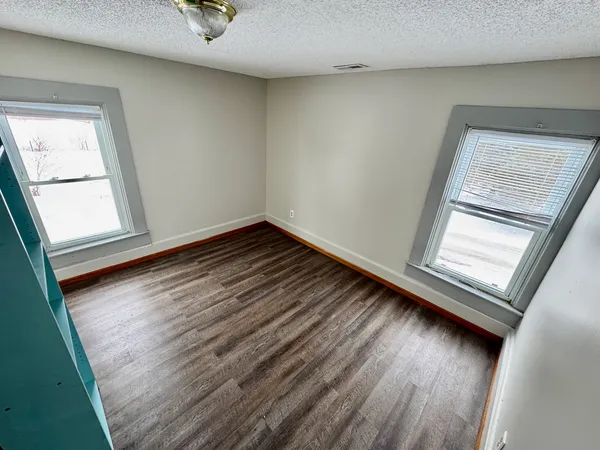 $2,300 | 30556 Lanan Road, Kingston, IL 60145