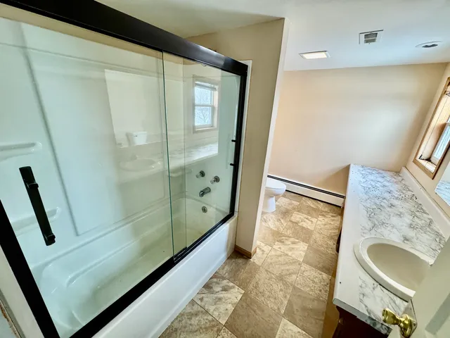 $2,300 | 30556 Lanan Road, Kingston, IL 60145