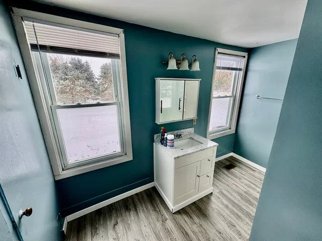 $2,300 | 30556 Lanan Road, Kingston, IL 60145