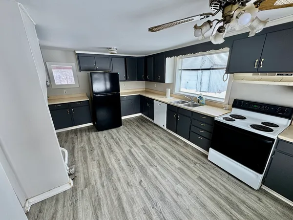 $2,300 | 30556 Lanan Road, Kingston, IL 60145