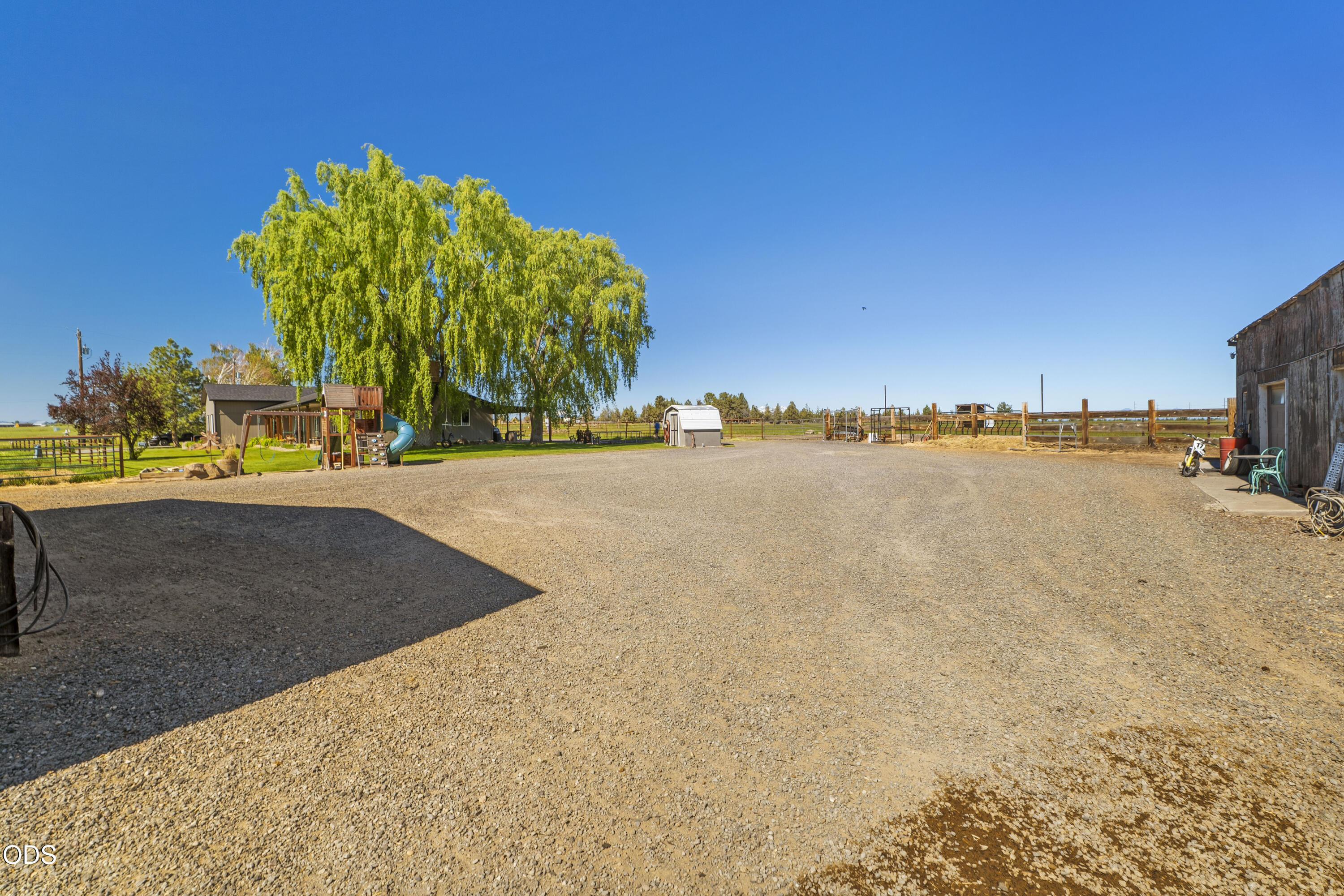 4793 Southwest Williams Road Powell Butte, OR 97753 - Photo 40 of 45