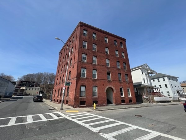 2 Preston Street Worcester, MA 01610 - Photo 19 of 24