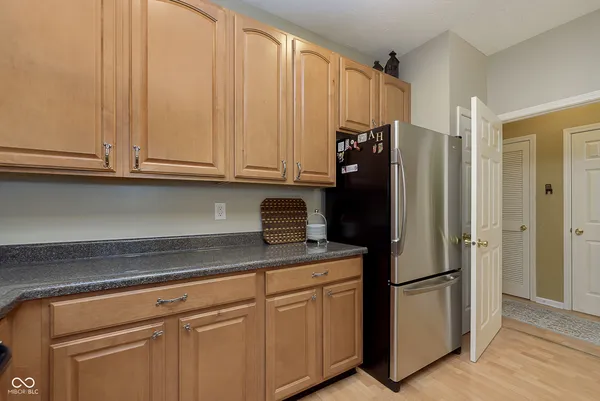 $262,400 | 5225 Dunewood Way, Avon, IN 46123