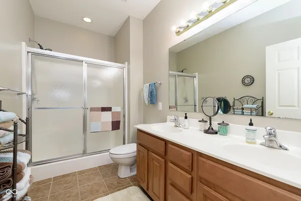 $262,400 | 5225 Dunewood Way, Avon, IN 46123