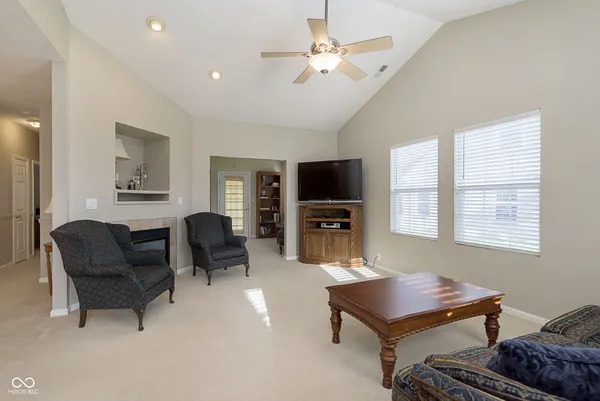 $262,400 | 5225 Dunewood Way, Avon, IN 46123