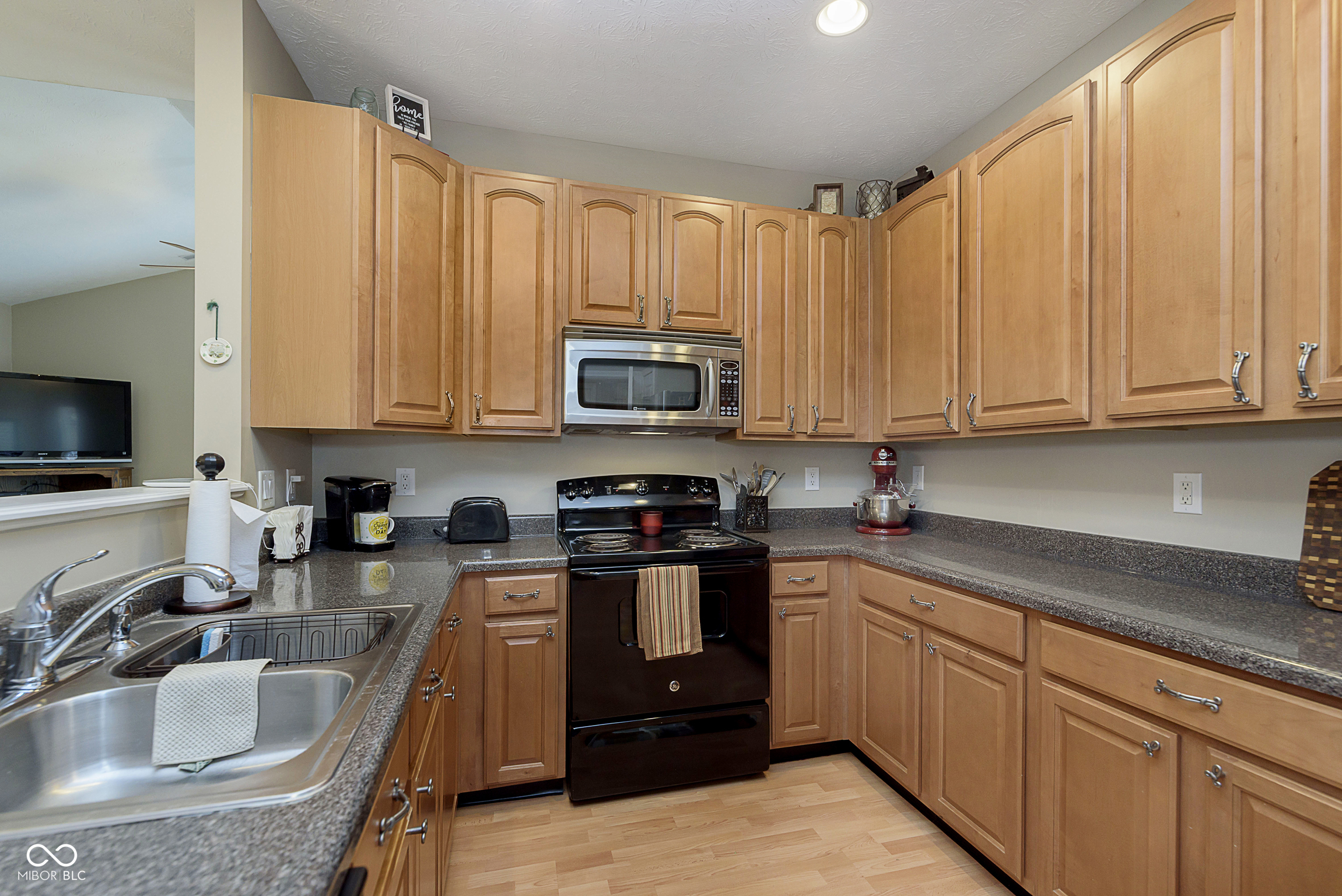 5225 Dunewood Way Avon, IN 46123 - Photo 8 of 25