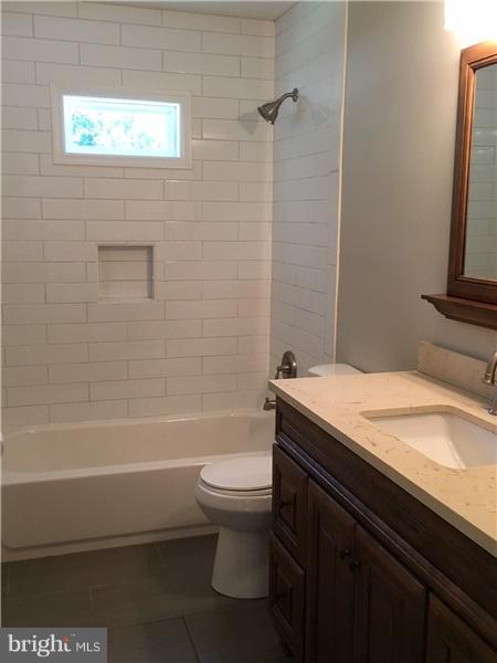 1780 Poplar Ridge Road Pasadena, MD 21122 - Photo 5 of 6 Bath