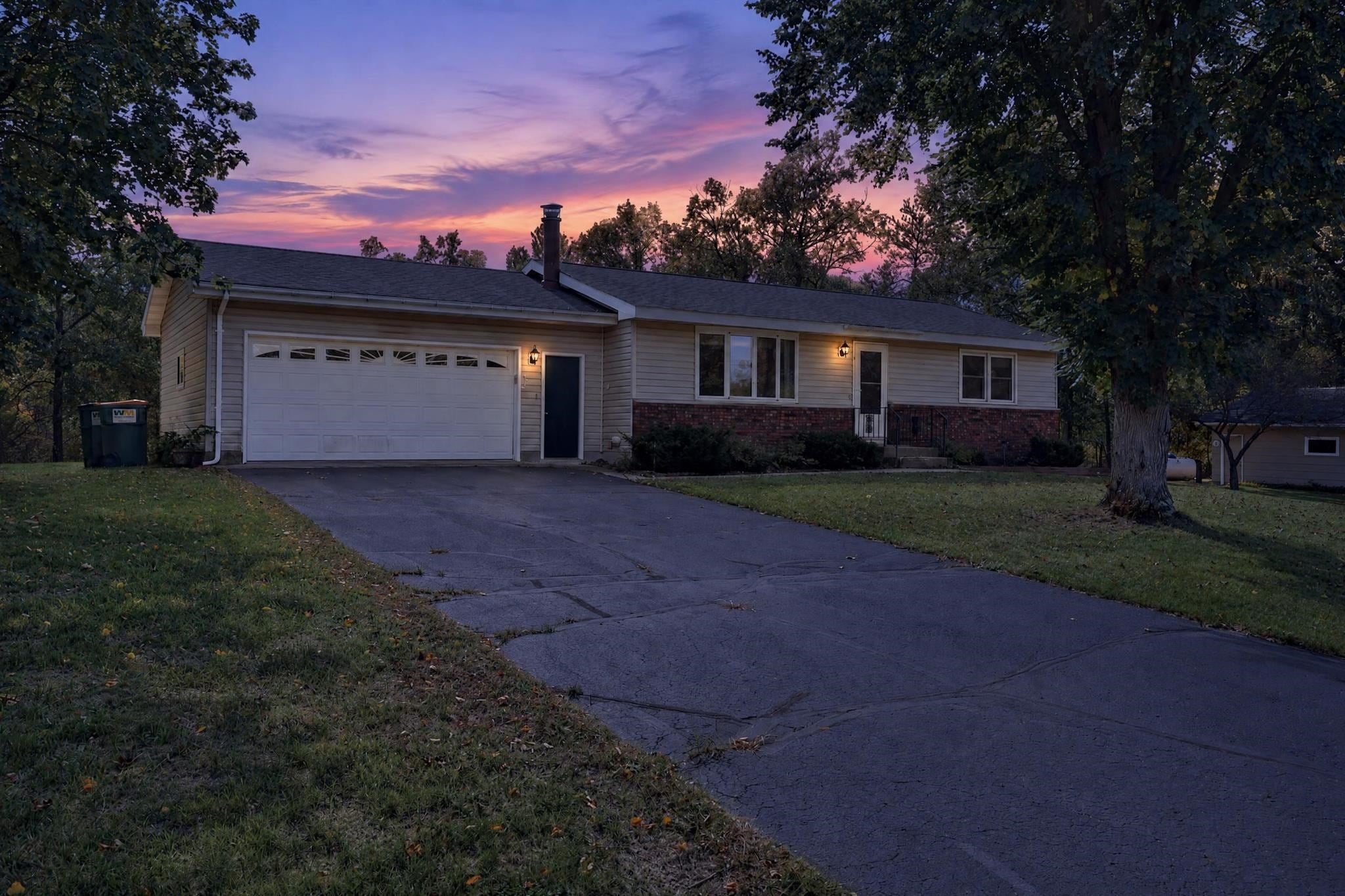 10283 Oak Ridge Road Wisconsin Rapids, WI 54494 - Photo 2 of 59 Gallery Image 2