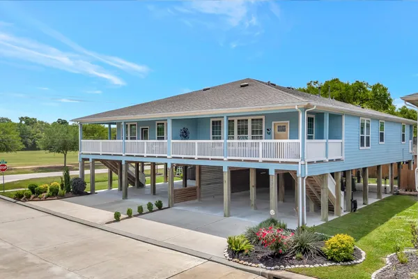 $319,500 | 1731 Bayway Drive, Seabrook, TX 77586