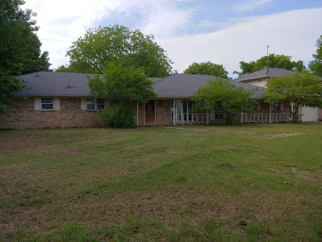 $3,499 | 1865 County Road 4915, Trenton, TX 75490