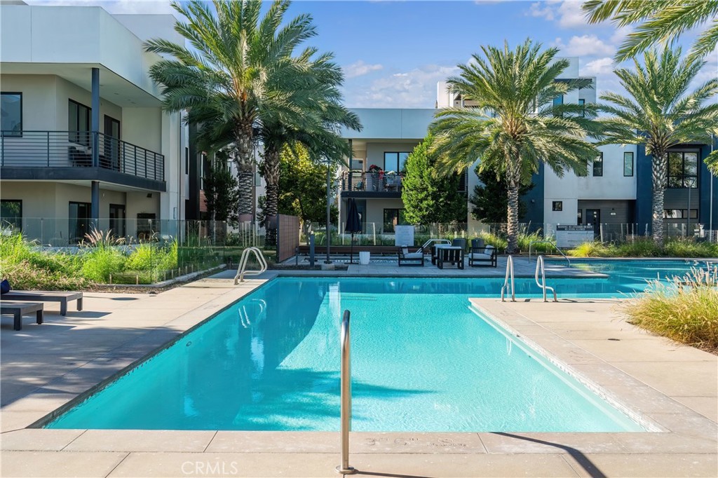 253 Waypoint Tustin, CA 92782 - Photo 31 of 41 Gallery Image 31