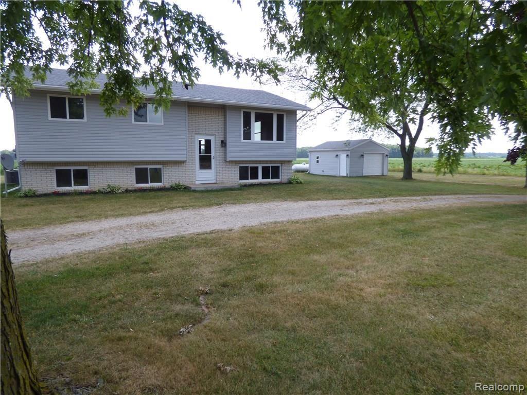 10896 Doty Road Maybee, MI 48159 - Photo 2 of 31