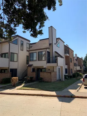 $1,100 | 2300 Balsam Drive, Unit G112, Arlington, TX 76006