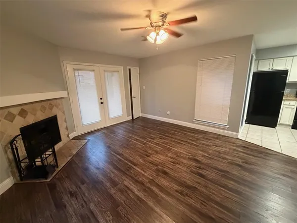 $1,100 | 2300 Balsam Drive, Unit G112, Arlington, TX 76006