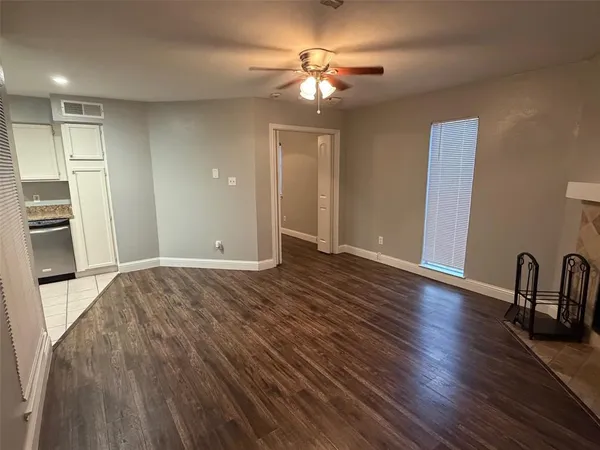 $1,100 | 2300 Balsam Drive, Unit G112, Arlington, TX 76006