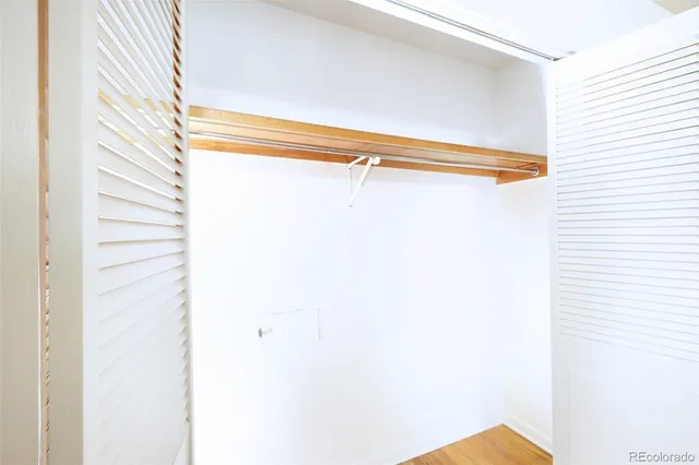 a view of entryway with a house