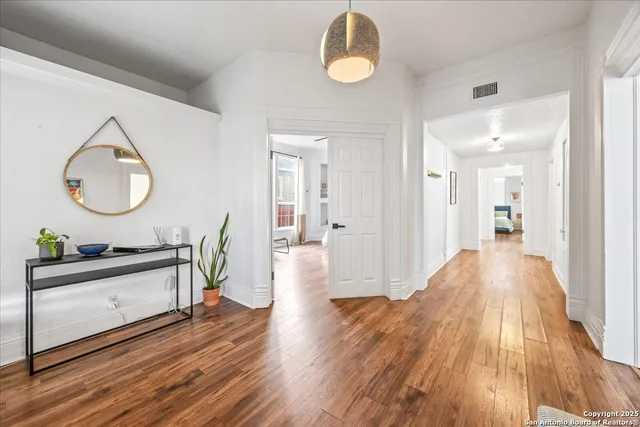 $612,990 | 302 Lamar Street, San Antonio, TX 78202