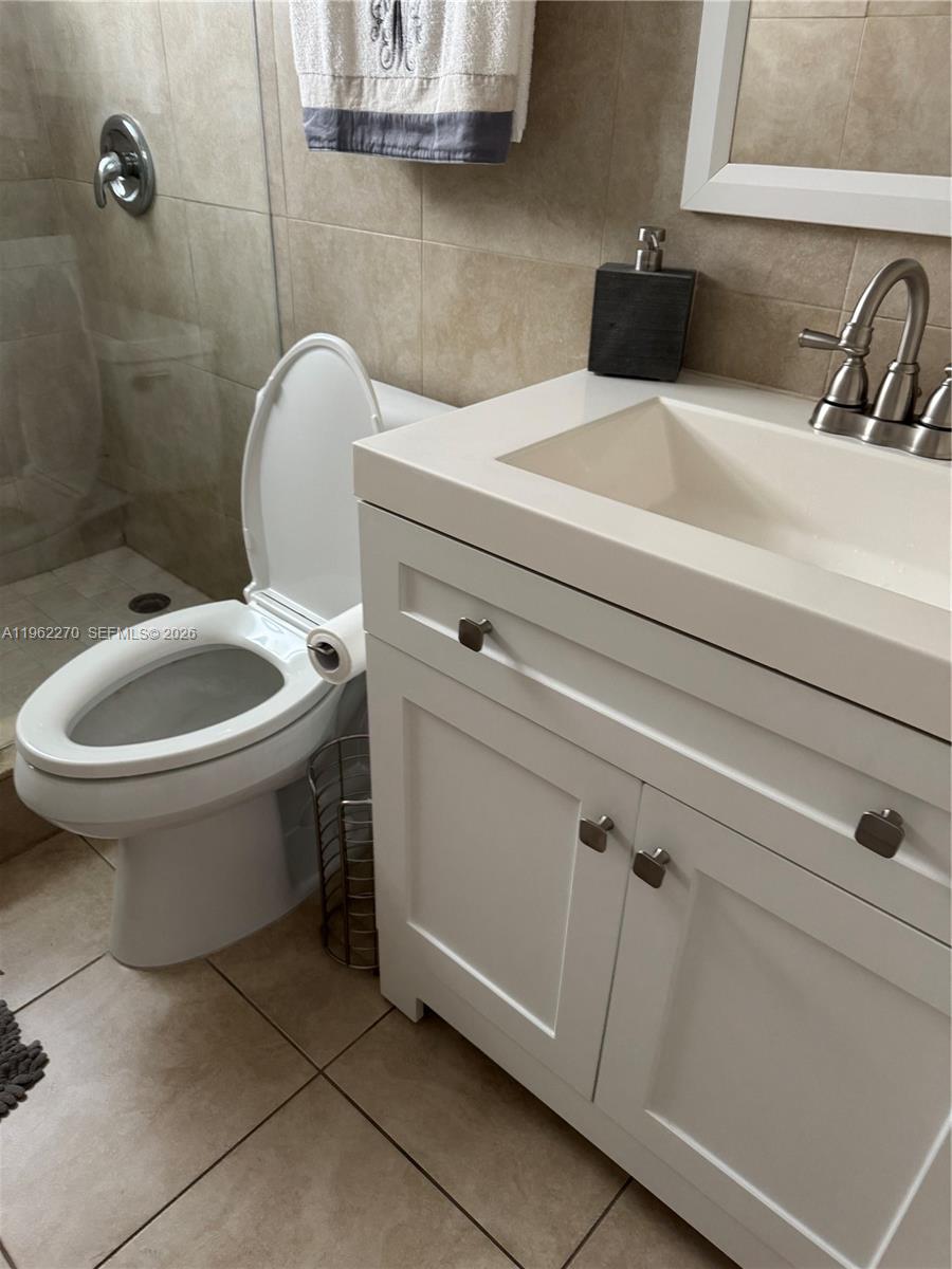 3500 Harrison Street, Unit 8 Hollywood, FL 33021 - Photo 25 of 54